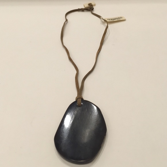 Choker necklace