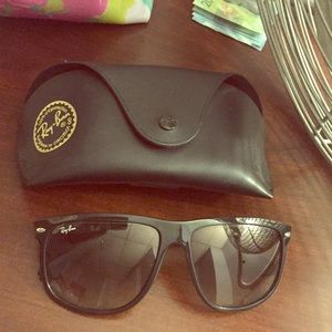 Ray Ban Aviator style sunglasses