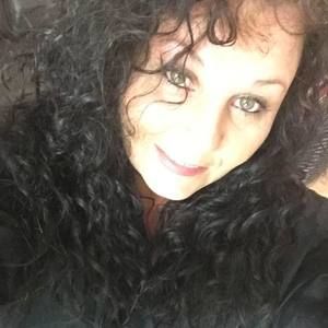 Meet your Posher, Suzanne