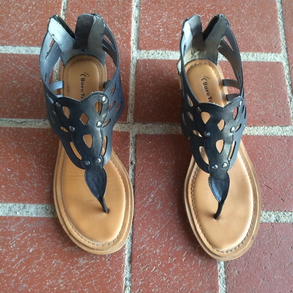 Bare Traps black summer sandals women's size 8 1/2