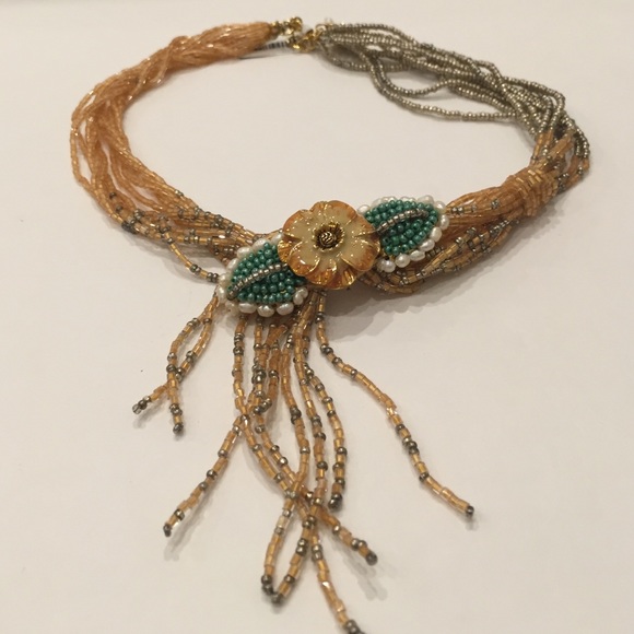 Choker necklace