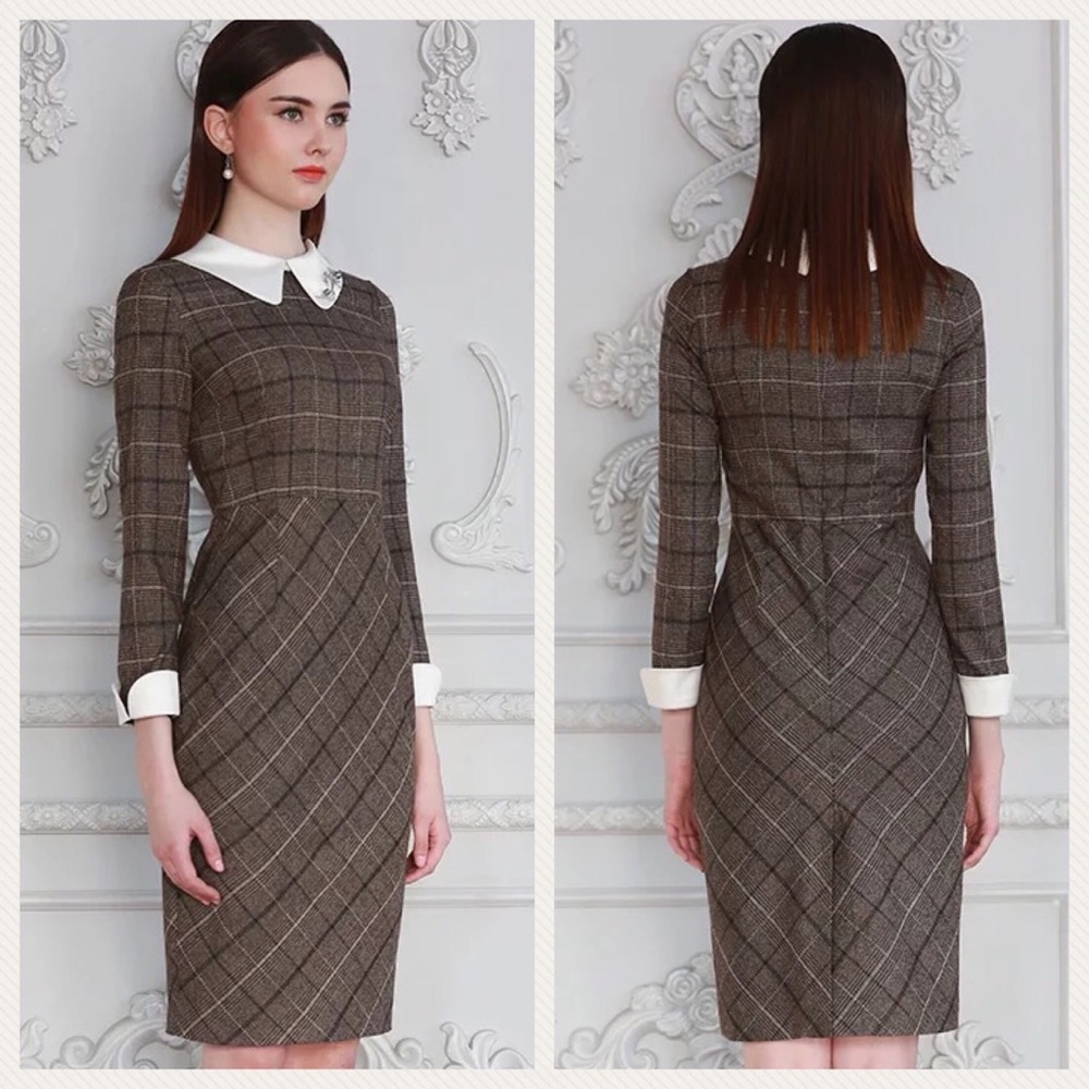 Slim dress with white collar size 2