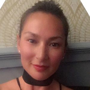 Meet your Posher, Elizabeth