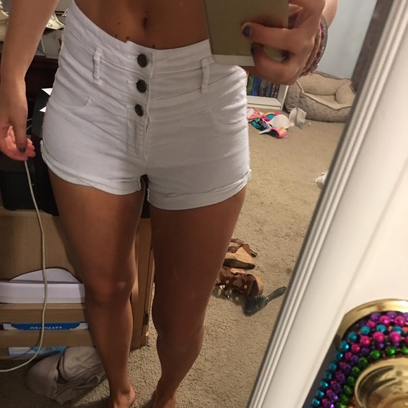 High wasted shorts