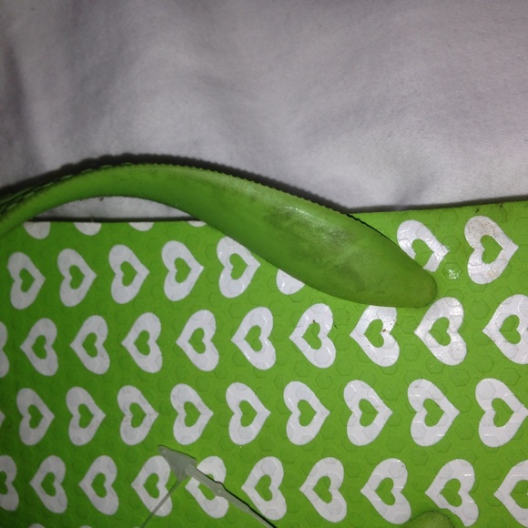 NWT Hollister Heart Flip Flops - Picture 3 of 3