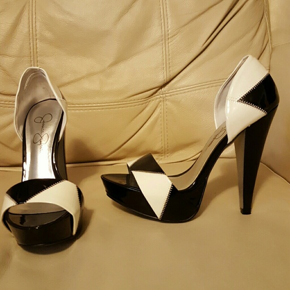 Jessica Simpson Rhauma Heels