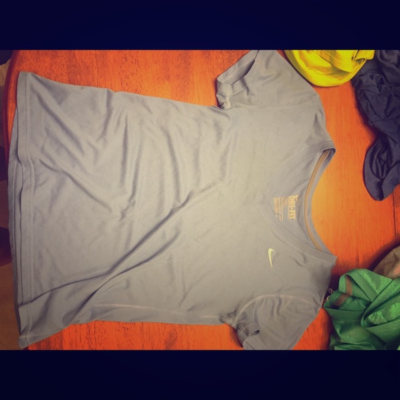 Nike dri fit workout top