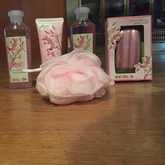 Shower stuff - Picture 2 of 3