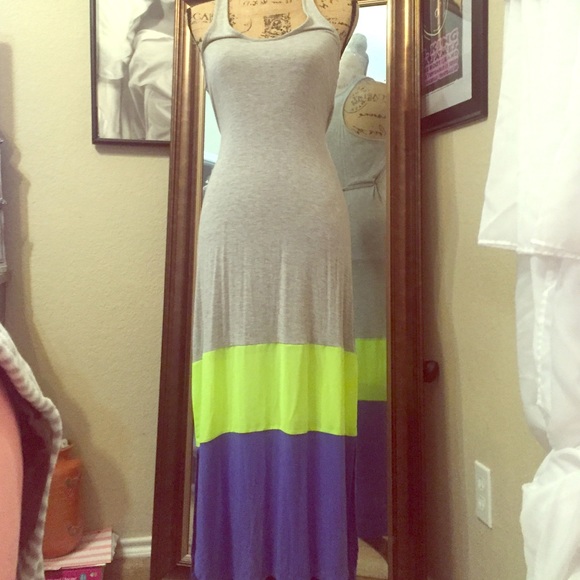 ADORABLE Summer Dress - Picture 1 of 3