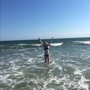 Meet your Posher, Olivia