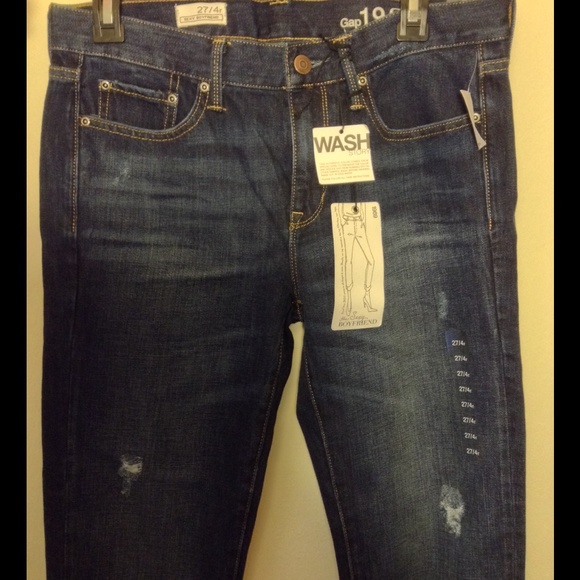 NWT Gap Sexy Boyfriend jeans.