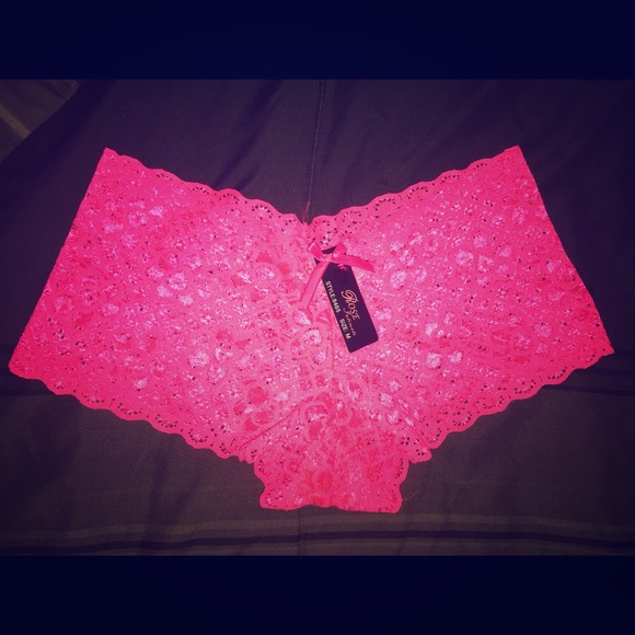 🔥💋Cute hot pink lace panties💋🔥