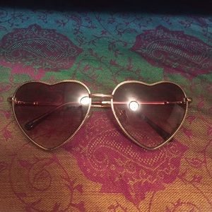 Heart Shaped Metal Rimmed Sunglasses