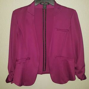BEAUTIFUL BLAZER!! MAKE OFFER!