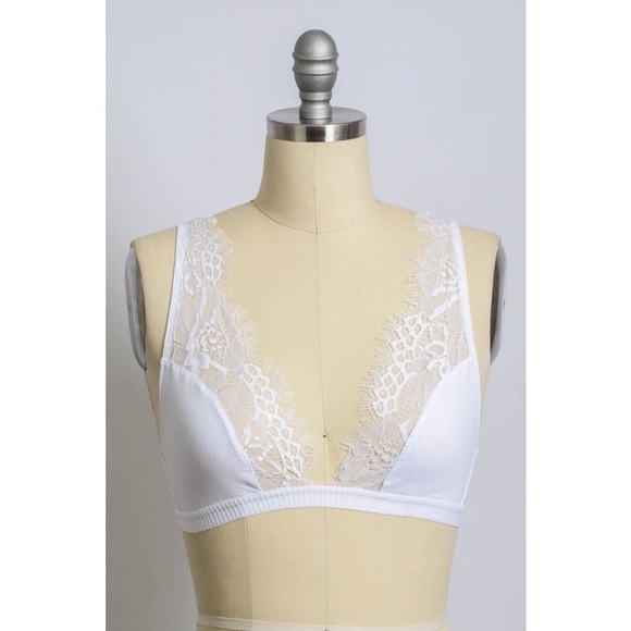 LAST ITEM | Plunge Lace Bralette {White} - Picture 2 of 3