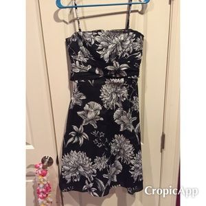 Flowered black and white dress