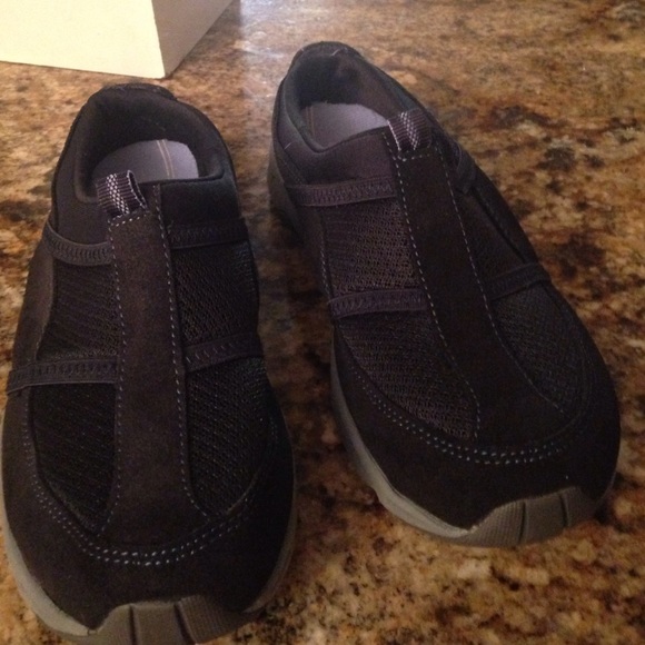 Easy spirit nice shoes - Picture 2 of 4