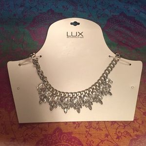 NWT statement necklace