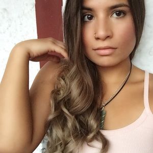 Meet your Posher, Samantha