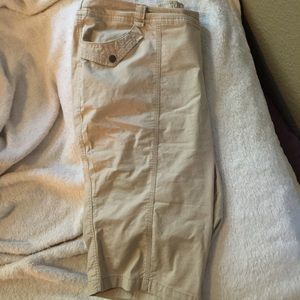 Avenue Bermuda shorts