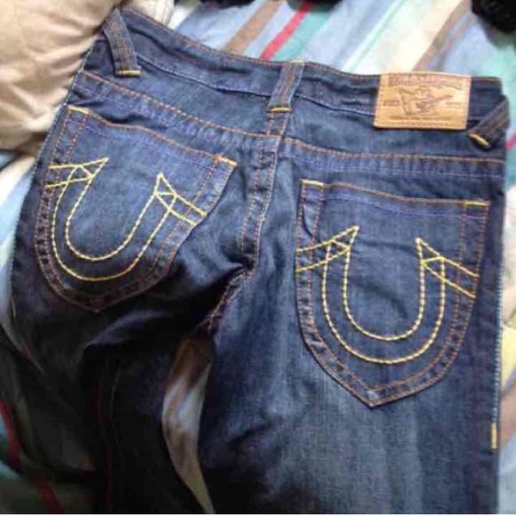 TRUE RELIGION FEMALE JEANS!