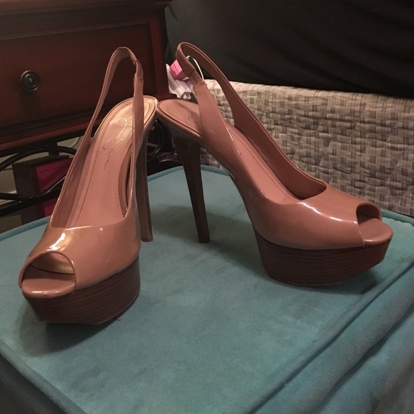 Jessica Simpson heels - Picture 1 of 4