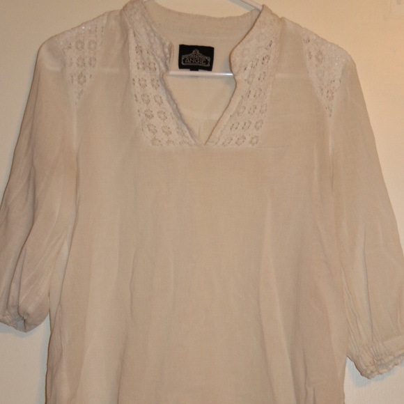 White three-quarter length tunic