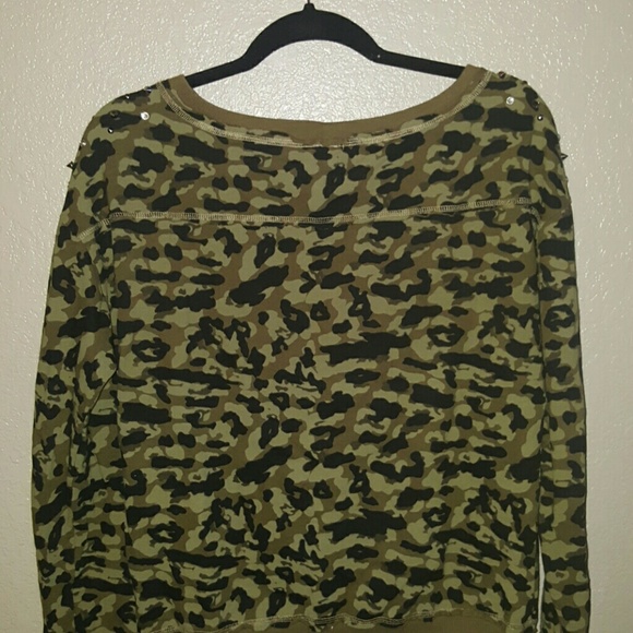 CAMO SWEATER WITH STUDS - Picture 2 of 4