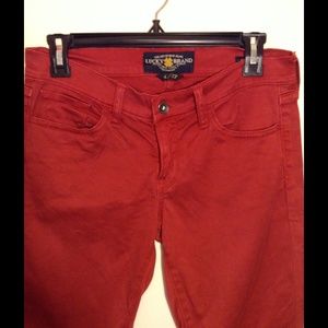 Lucky brand Charlie Capri dark read jeans. Sz 4/27