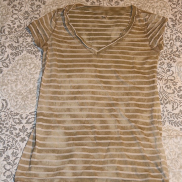 Gap beige and white striped v-neck
