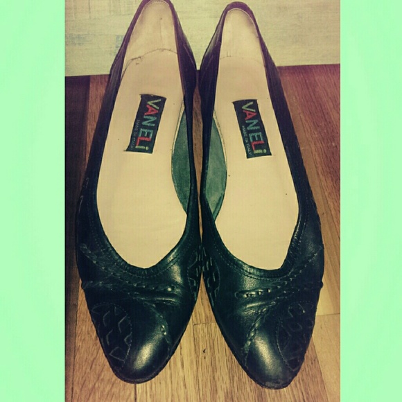 Vaneli (Italy) Dark Emerald Flats