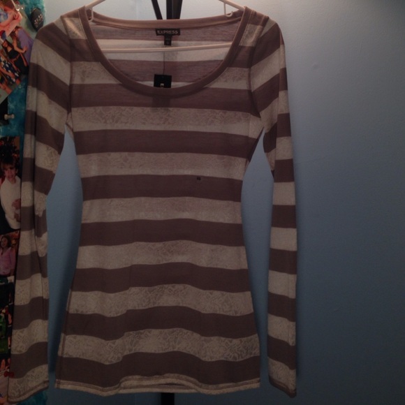 Never worn!!