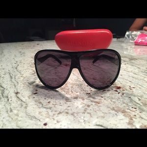 VALENTINO women's black aviator sunglasses