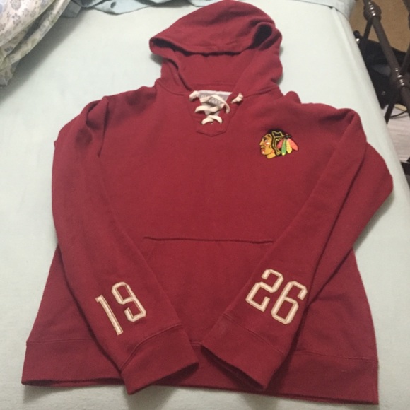 Blackhawks sweatshirt jersey size L