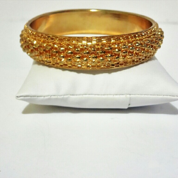 Gold Bangle Bracelet - Picture 2 of 2
