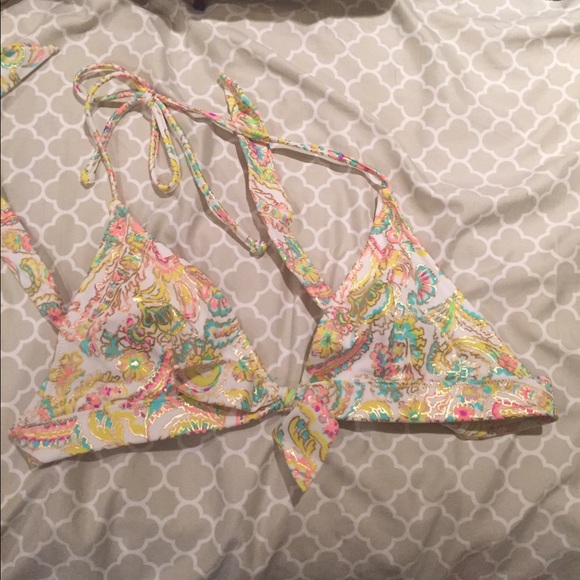 Victoria's Secret triangle push-up in paisley