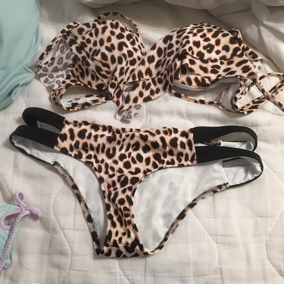 VS bikini never worn