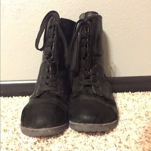 combat boots