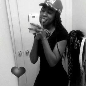 Meet your Posher, Regina