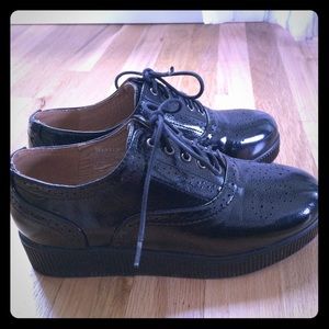 Black patent creepers/oxfords shoes - reduced!