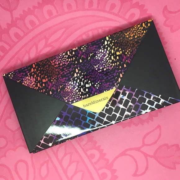 BareMinerals Work Weekend Wow Eyeshadow Palette - Picture 4 of 7