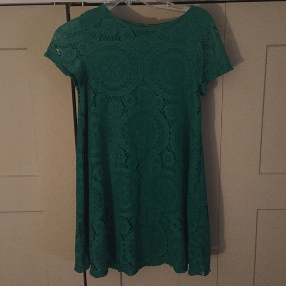 Green lace dress
