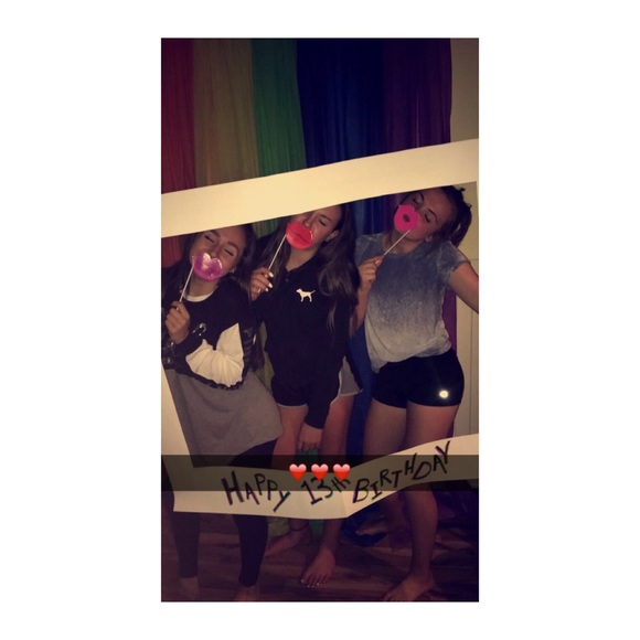 Meet your Posher, Athena - Picture 1 of 1