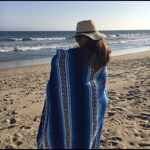 ☀️SOLD☀️Pedro's Baja Blanket NWOT - Picture 4 of 4