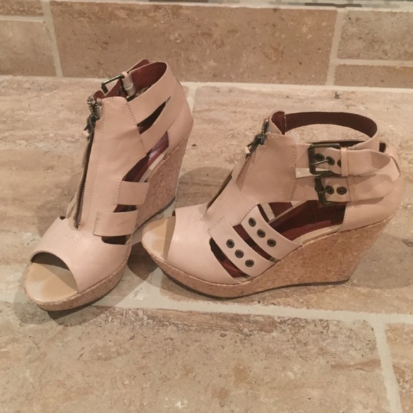 Nude MRKT wedges with zippers