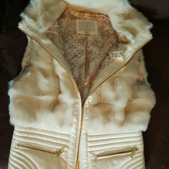 GUESS faux Fur Vest