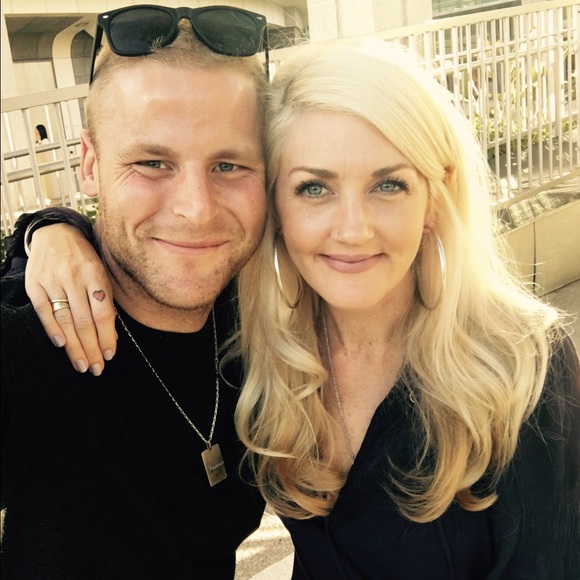 Meet your Posher, Jess - Picture 2 of 2