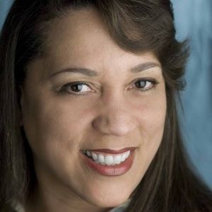 Meet your Posher, Cynthia