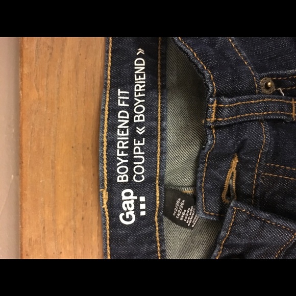 GAP BOYFRIEND JEANS - Picture 2 of 3