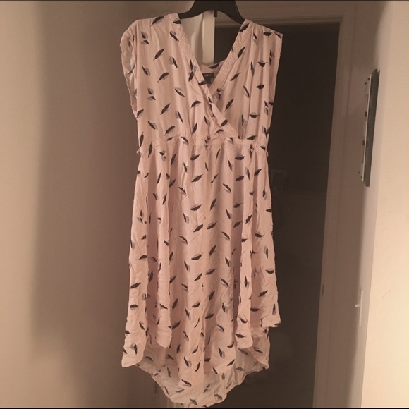 Feather pattern sun dress!